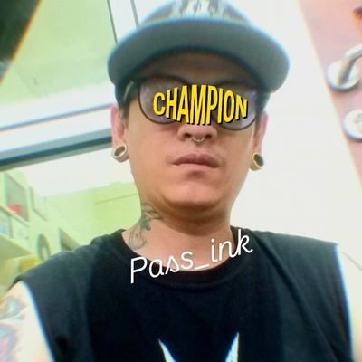 M30+ Straight 😎 • Profesional Tattoo Artist • Motorcycle Enthusiast • 🏁 🍻 Just For Fun.. 🤪