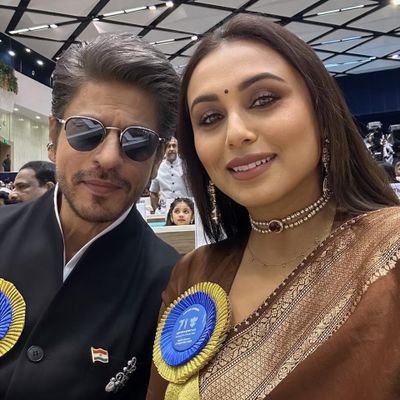 IPL 🏏 , King SRK & HRX Sir Biggest fan 😀💛❤️