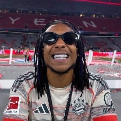 thejvictr27's profile picture. it's a parade inside my city yeah. @memgrizz