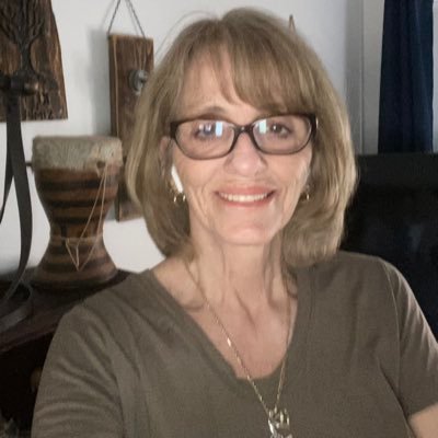 Vegan 29 yr,sobriety works,🏳️🌈🏳️⚧️ ally, BLM, Rescue don’t buy,❤️Patriots, Red Sox, Celtics#1, 🇺🇦🌻🕊️ 💙💪🏼#STRONGERTOGETHER🚫DM’S I will not reply!