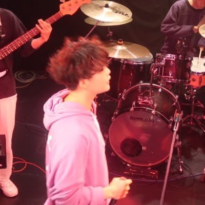 歌い手みたいなやつ 일본거주중 우타이테비스무리한놈 youtube:https://t.co/dEMOnAV9UA
