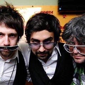 AliveAndAlightt's profile picture. she/her | 🌴🌈 - 🔲🔳 | 🇧🇷