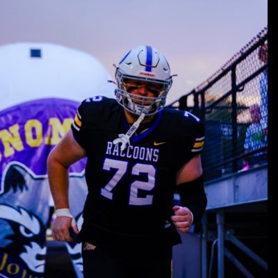 6’4” | 295 | 385 bench | 525 squat | 275 power clean | All Conference OT/OG| Oconomowoc Class of 2026🦝 | 3.9 GPA | 7️⃣2️⃣| Team Captain |