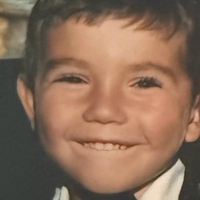 dec_on_x's profile picture. making a movie: @thelongemergncy