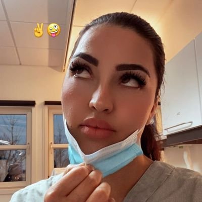 👩⚕️Nurse, investing in me
🐕 i love pets, especially puppies
I took a deep breathe and listened to the old brag of my heart. I am, I am, I am