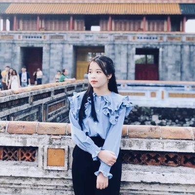 NguyenThin81510's profile picture. Honest lines for new days