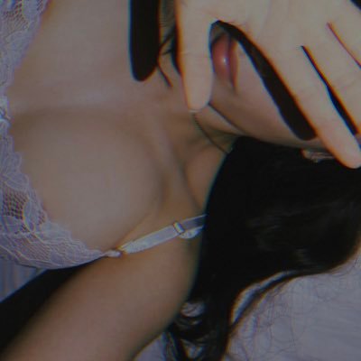 #nsfwtwt | 24y // russo-asian girl // looking for irl sex, not interested on sextexting or sending nude for free.