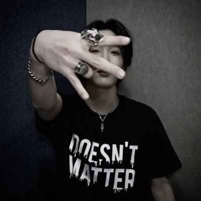 gemthoyuri's profile picture. bdubs: did somebody say yaoi?