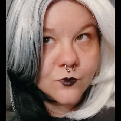 Warding off regrets, wasting your time.
Smoking cigarettes, wasting your time.
I'm just a parasite, wasting your time.
Applying myself to, wasting your time.
