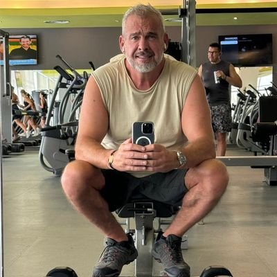 TV host / Crypto Analyst / 10+ years experience