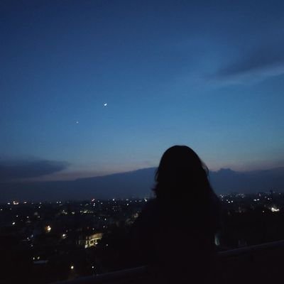 __esrayurtseven's profile picture. 🪽