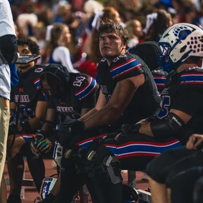 3.5 GPA // CO•720 // 2026 //Offensive Lineman // 3⭐️// tackle // 6