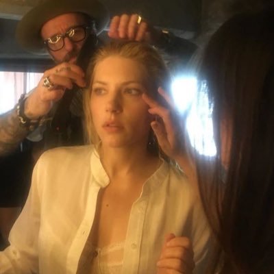 Rhuioo's profile picture. يوماً ما بس الاكيد انه مب اليوم