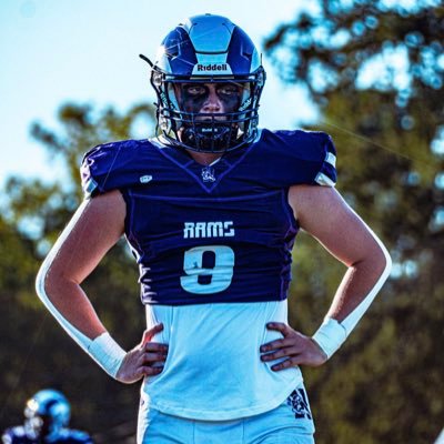 5’10 185lbs ⭐️| Class Of 26, OLB/RB/S| Clarkstown North HS in NY| 2 Sport Varsity Athlete| 3.6 GPA| https://t.co/WZmUEYpqgG| Email-chasefire456@gmail.com|