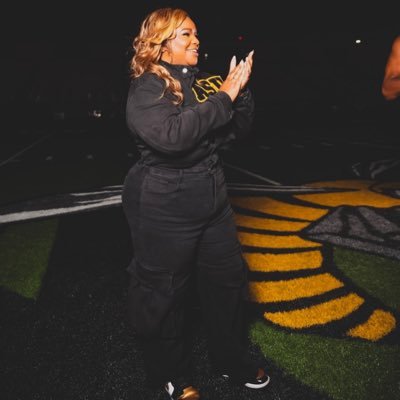 Redeemed | Chicago bred | Black + Gifted | Bama State Alumna | Umich MSW Candidate | Aspiring Sports Social Worker & Racial Trauma Therapist