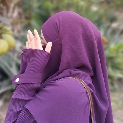 enakbanar's profile picture. 