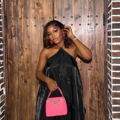 Interior designer || IG: @__lolaaray || @_adorespace