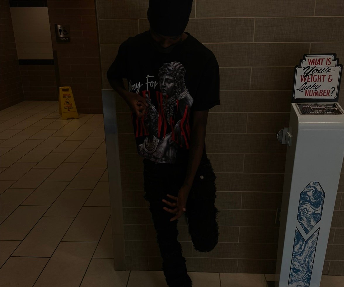 BabyV1300's profile picture. 