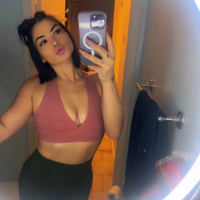 babyjjxox's profile picture. 