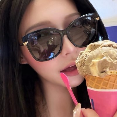 momo_lox's profile picture. STARGLOW推してます。♡♡