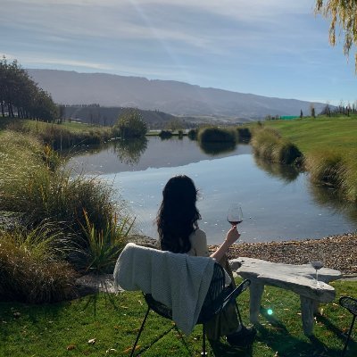 Hibaamro4's profile picture. Her innovative mindset opens doors to endless possibilities.