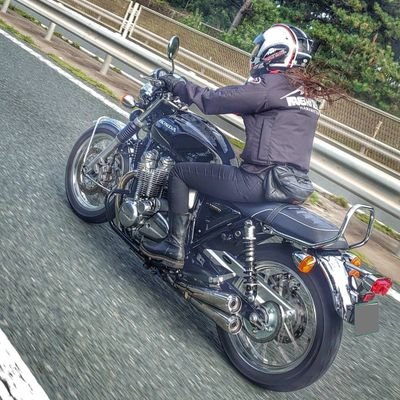 はじめまして☺️
CB1100EX FinalEdition納車を期にツイ垢を始めてみました😄
バイク歴はホーネット250→グロム125。
今は2ダボ(MC51)とEXとモンキー125に乗ってます🥰
ヘタクソですが宜しくお願い致します。
さとアリ(ダンナ)の垢は
@ARISTO_CBR_CBです。