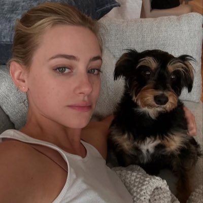 Corinn111266876's profile picture. ❤️❤️❤️