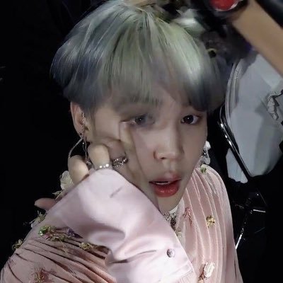 boy if u don't put that 250818 Vmin beach video down