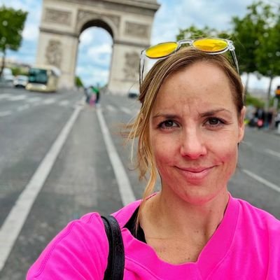 I'm Elizabeth from New York City i married 🤍 fashion 💃💃mom laugh