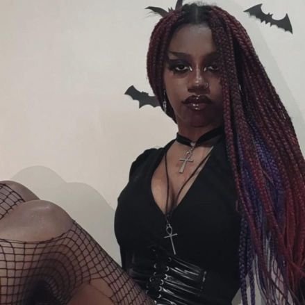 𝒊 𝒉𝒂𝒗𝒆 𝒕𝒉𝒆 𝒃𝒍𝒐𝒐𝒅 𝒐𝒇 𝑨𝒌𝒂𝒔𝒉𝒂 𝒊𝒏 𝒎𝒆 🩸
vampirismo e bissexualidade