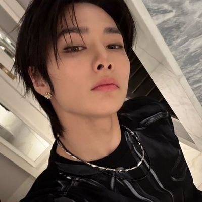 25 yo
STAY (2022)🐿🐰🦊, ARMY (06.2015) 🐯🥟 & Onedoor (30.05.2023) 🐶🐱