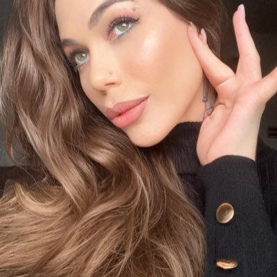 @CharlotteSophii