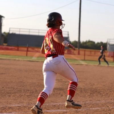 UNCOMMITED 2027 || 5’7 || 3.8 GPA || RHP/2B/UTL || North Shelby High School (#21) || Intended Major: Elementary Education emeliaf549@gmail.com