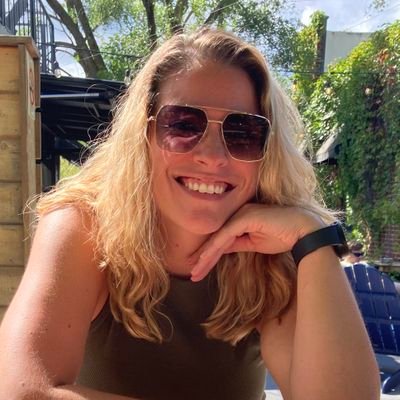 reannakitteh's profile picture. Wine, whiskey, winnin'.