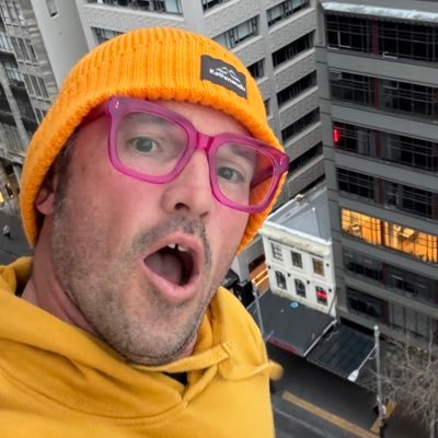 pengepandatante's profile picture. Man bun(palm tree) wearer, Chris wood fan boy and I also like other stuff like gardening and using public transport. Btw, you’re fucking awesome!!!!!