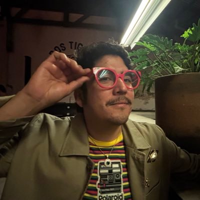 Ector_Sandoval's profile picture. Conectado al Universo, a la fotografía, a la música y a los libros. Podcasts: @desde_elcloset / https://t.co/ZXzJrd3sRP