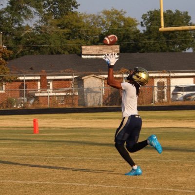 C/O ‘ 28 @eesmithhigh | 6’0 | 150 | DB/S |instagram:av3ry__ phone:813-560-5028 GOD FIRST✝️ Gmail:josiahavery988@gmail.com