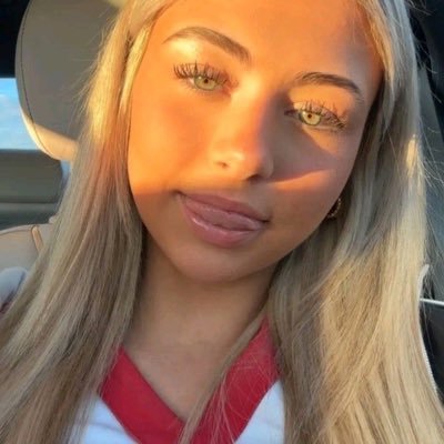 Sammfindomm's profile picture. $30 tribute fee send and obey u little losers