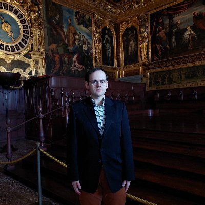 SramaMar's profile picture. Badam literaturę o tematyce politycznej ( https://t.co/g5mXNT7kQQ ) oraz interesuję się giełdą i kryptowalutami.