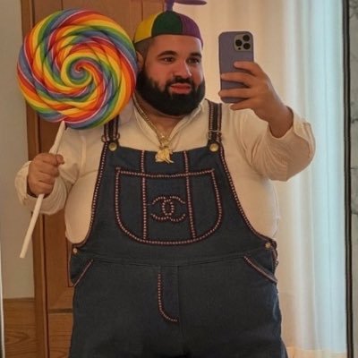 herkqlees's profile picture. don’t take me too seriously, seriously.