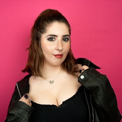 Karma's got a kiss for you. │https://t.co/MT1oPtmuXw│