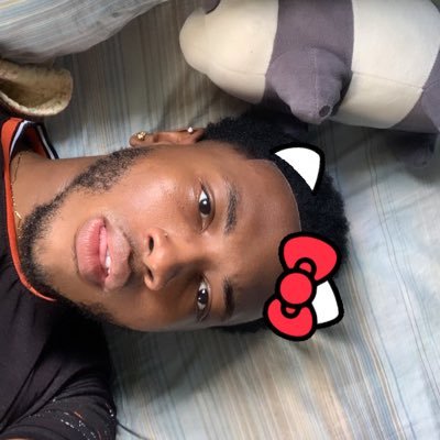 righteousr0n's profile picture. NM6 3.27.26 💿 | 🩷