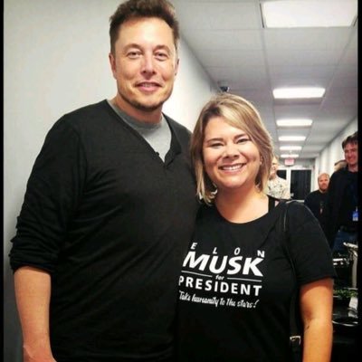 EvelynWalters60's profile picture. Assistant CEO, and chief designer of spaceX product architect of Tesla, Inc 🚀🚘