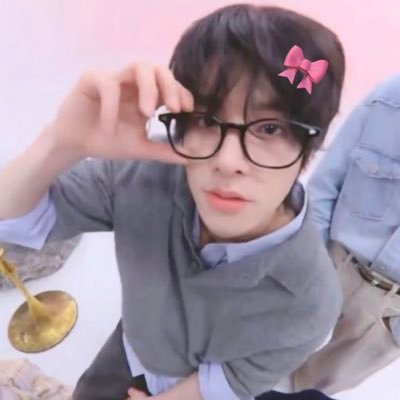 #1 outside enthusiast | saw enha 8/9 | mostly enha and b2p but i talk abt anything 🙌 |