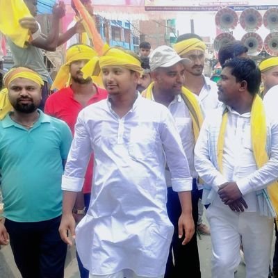 प्रेरणास्रोत श्री लालू प्रसाद यादव जी,
युथ आइकन श्री तेजस्वी प्रसाद यादव जी.. 🙏
