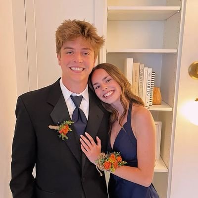 elliott_hi77's profile picture. 