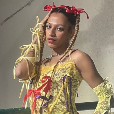 travesti performer/bailarina 🧜🏽♀️✨ ballroom kiki House of Cabal /main 007