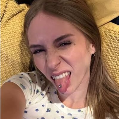 ros61803's profile picture. 