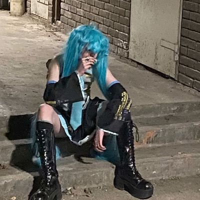 clownkilln's profile picture. no soy gay pero soy peruano y tengo una fantasía donde perú invade chile y chile tiene que exportar esclavos femboys para satisfacer oficiales peruanos de alto