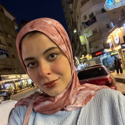 عيناك ليالٍ صيفية و رؤىٍ وقصائد وردية Vet.FSH MU